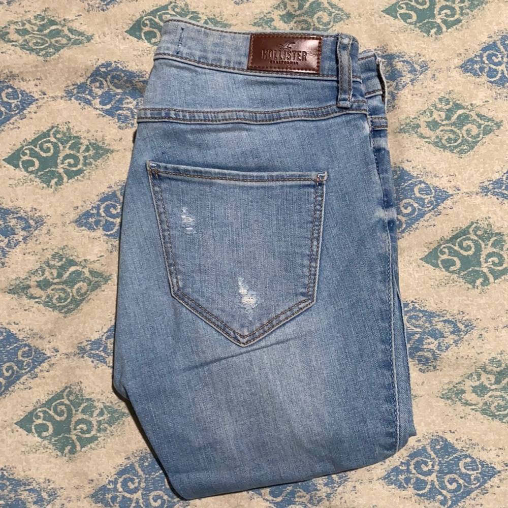 Hollister Mid-rise Super Skinny Jeans
